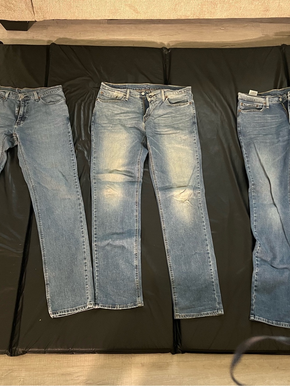 Bundle of 3 Levi's Men's Light Blue Straight Jeans